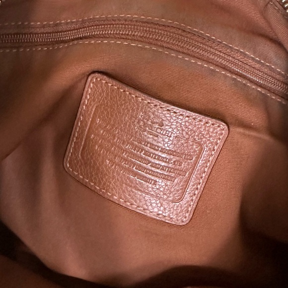 COACH large Scout Hobo Leather Handbag - ALWAYS ACCEPTING OFFERS - - Picture 4 of 7